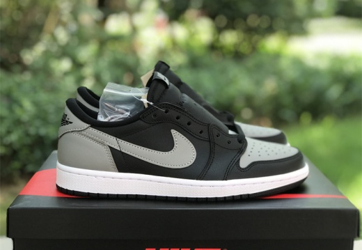 Air Jordan 1 Low OG Shadow  705329-003   40-47.5 M90